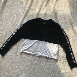 Hollister - Black and White Colorblock Long Sleeve